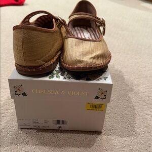 Chelsea & Violet women’s tan mary Jane Shoes